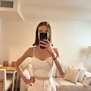 Aritzia Babaton Sculpt Knit Sweetheart Tank